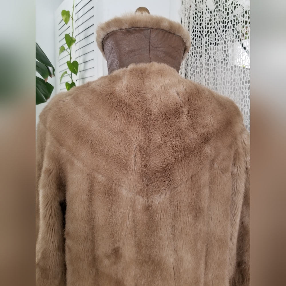 Vntg Caramel Tan Faux Fur Coat - Picture 6 of 14